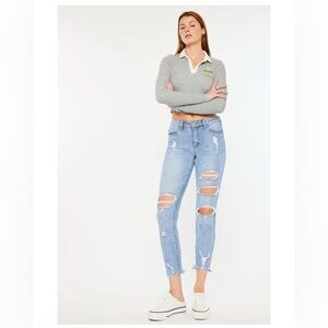 Kancan medium wash distressed mid rise skinny size 13/30